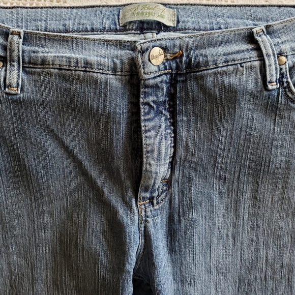 Women's Wranglers Jeans Size 14 X 32 - Picture 4 of 11